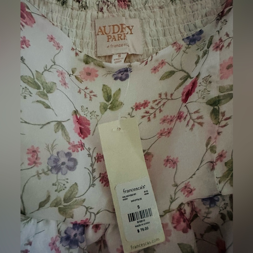Francescas Audrey Park floral puff sleeve dress NWT